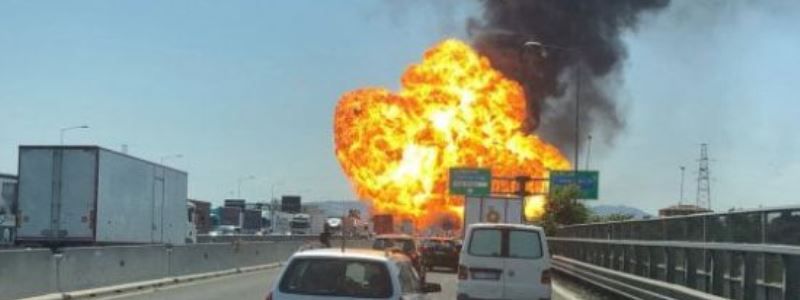 Мощный взрыв в Италии, новые рейсы WizzAir и золотая медаль украинских спортсменов: ТОП новостей дня