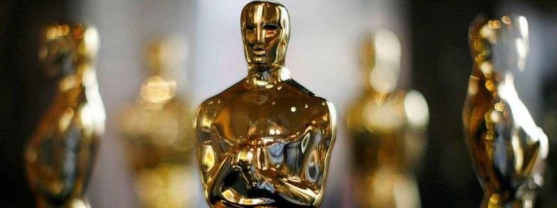 Авиаудар по автобусу с детьми, новая номинация "Оскара" и столкновение самолетов: ТОП новостей дня