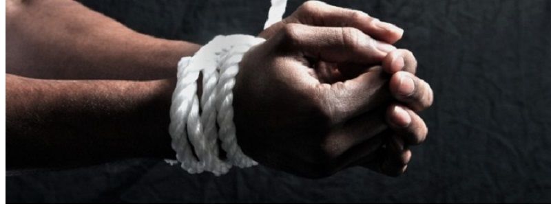 В Киеве алкоголики и наркоманы стали заложниками центра реабилитации