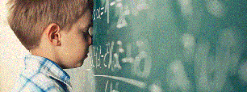 В Киеве стартуют школьные ярмарки: где сэкономить на портфеле, форме и канцтоварах