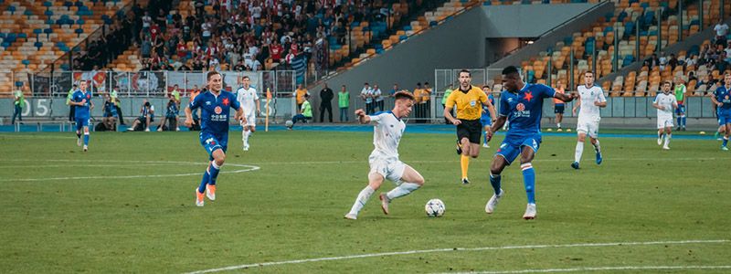 Упорная борьба, заряженные ультрас и девушки-болельщицы : как прошел матч «Динамо» — «Славия»