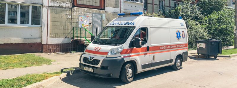 В Киеве на Маяковского на 13 этаже горела квартира: пострадал мужчина