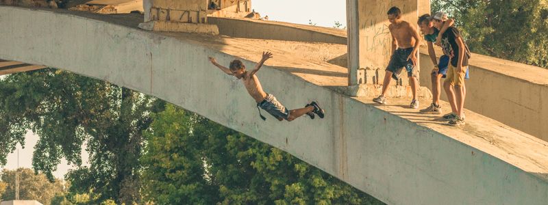 Последние выходные лета: как жители Киева отдыхают на пляжах в преддверии осени