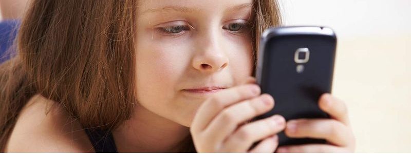 Как подготовить ребенка к первому смартфону