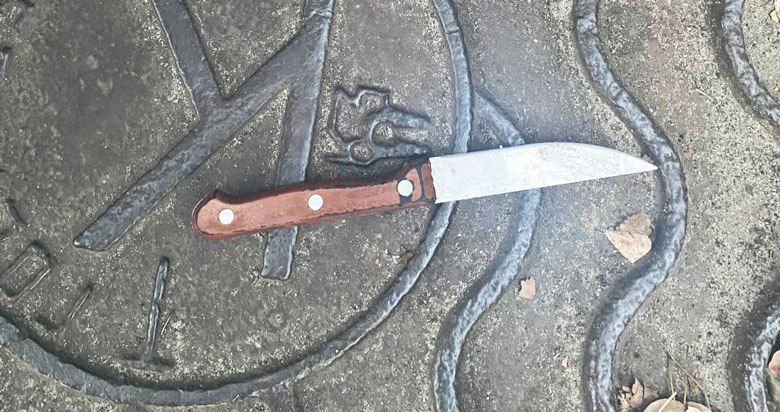 У Києві чоловік вдарив сусіда по палаті ножем та втік з лікарні 1