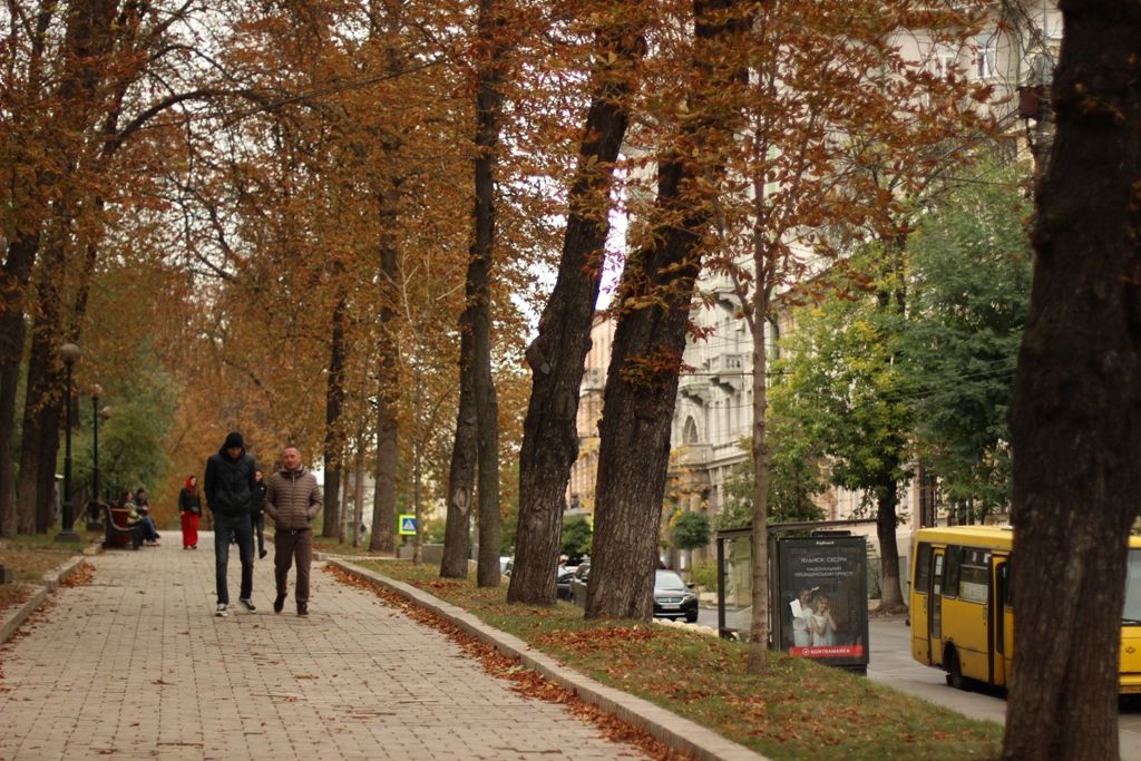 Київ тримається: як виглядає осіння столиця у 595 день повномасштабної війни 2