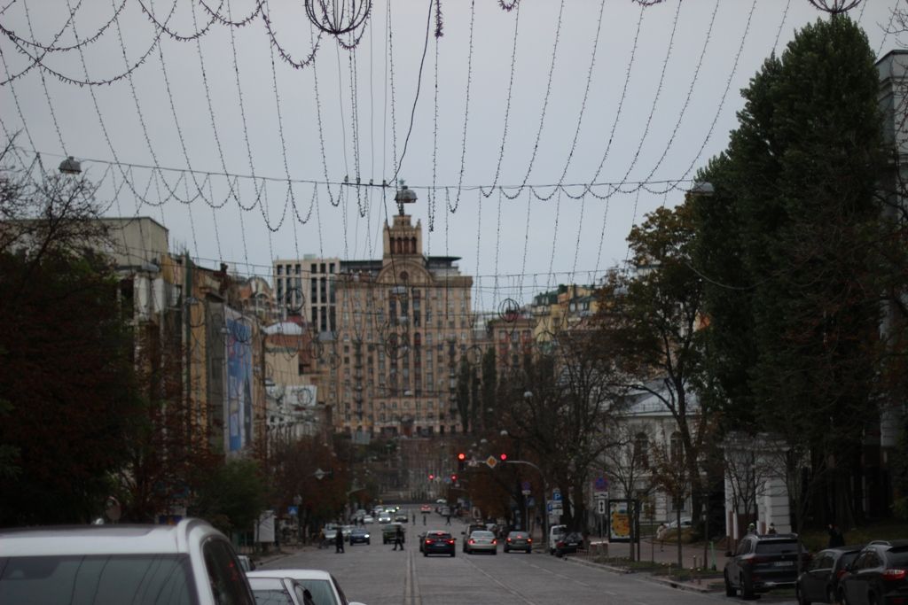 Київ тримається: як виглядає осіння столиця у 595 день повномасштабної війни 14