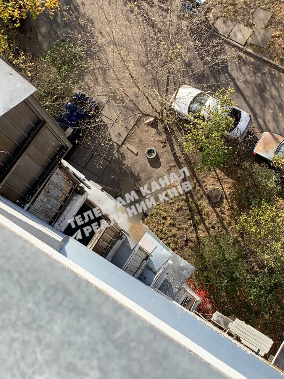 Самогубство 34-річного чоловіка на Оболоні. Фото соцмереж Самогубство 34-річного чоловіка на Оболоні. Фото соцмереж