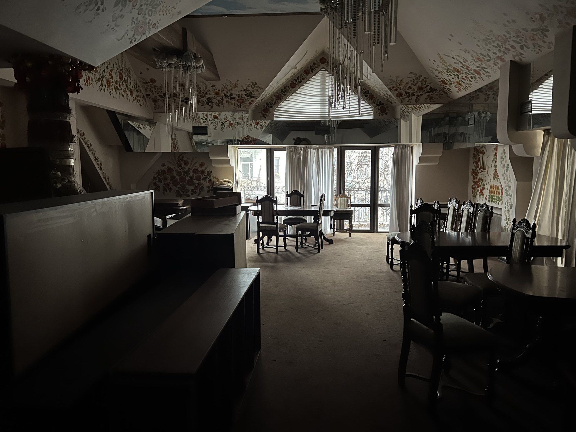 Ресторан Щекавица в Киеве попытаются продать по стартовой цене в 15,2 миллиона гривен: кому пойдут средства 1