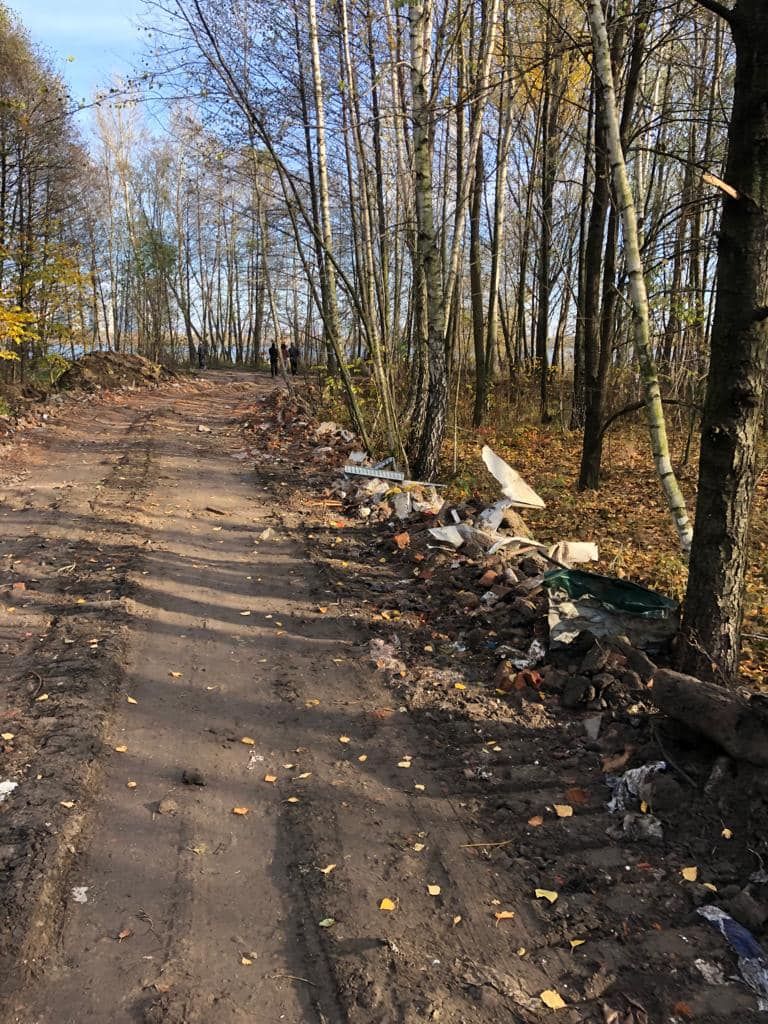 Засипаний канал в КП "Плесо" вирішили "не помітити", акцентувавши на будсміті