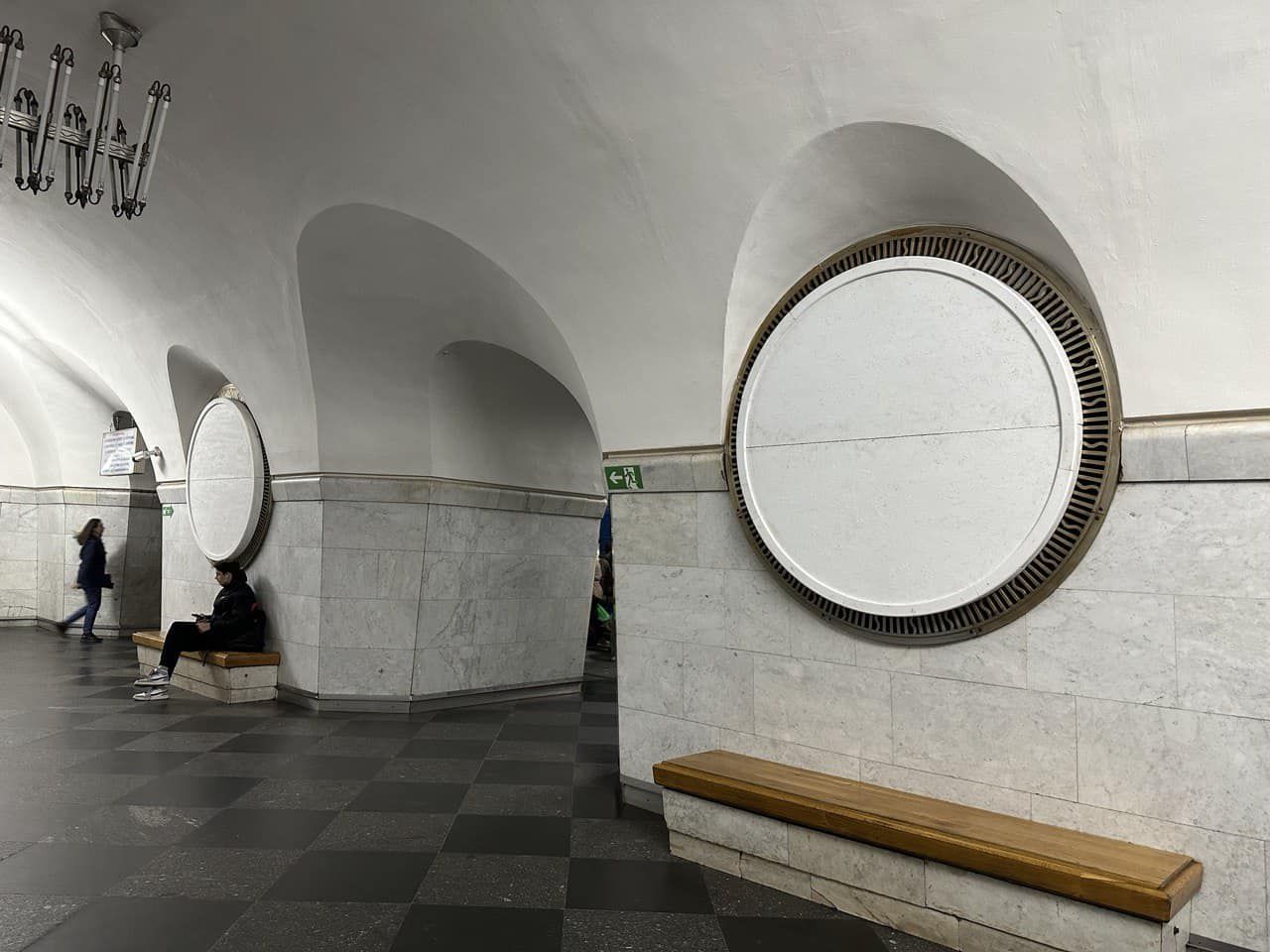 Комуністичну символіку тимчасово замаскували