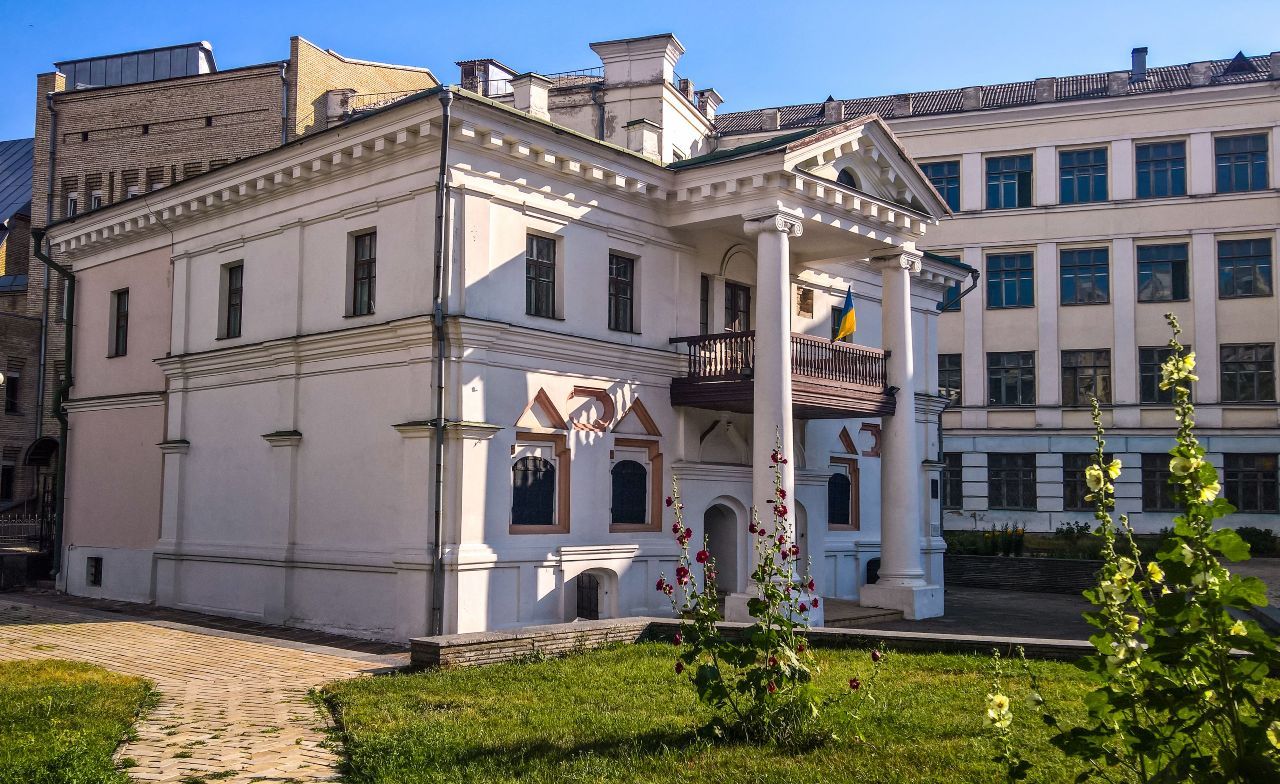 Музей розташовано в будинку Івана Мазепи