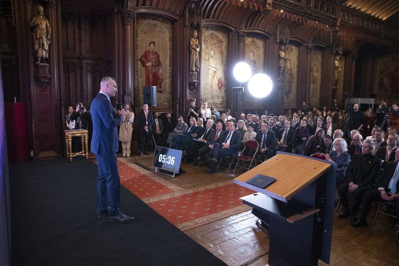 Віталій Кличко виступає у Брюсселі перед учасниками форуму