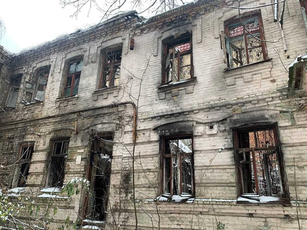 В Киеве горел дом Лунева: что случилось и кому принадлежала постройка 2