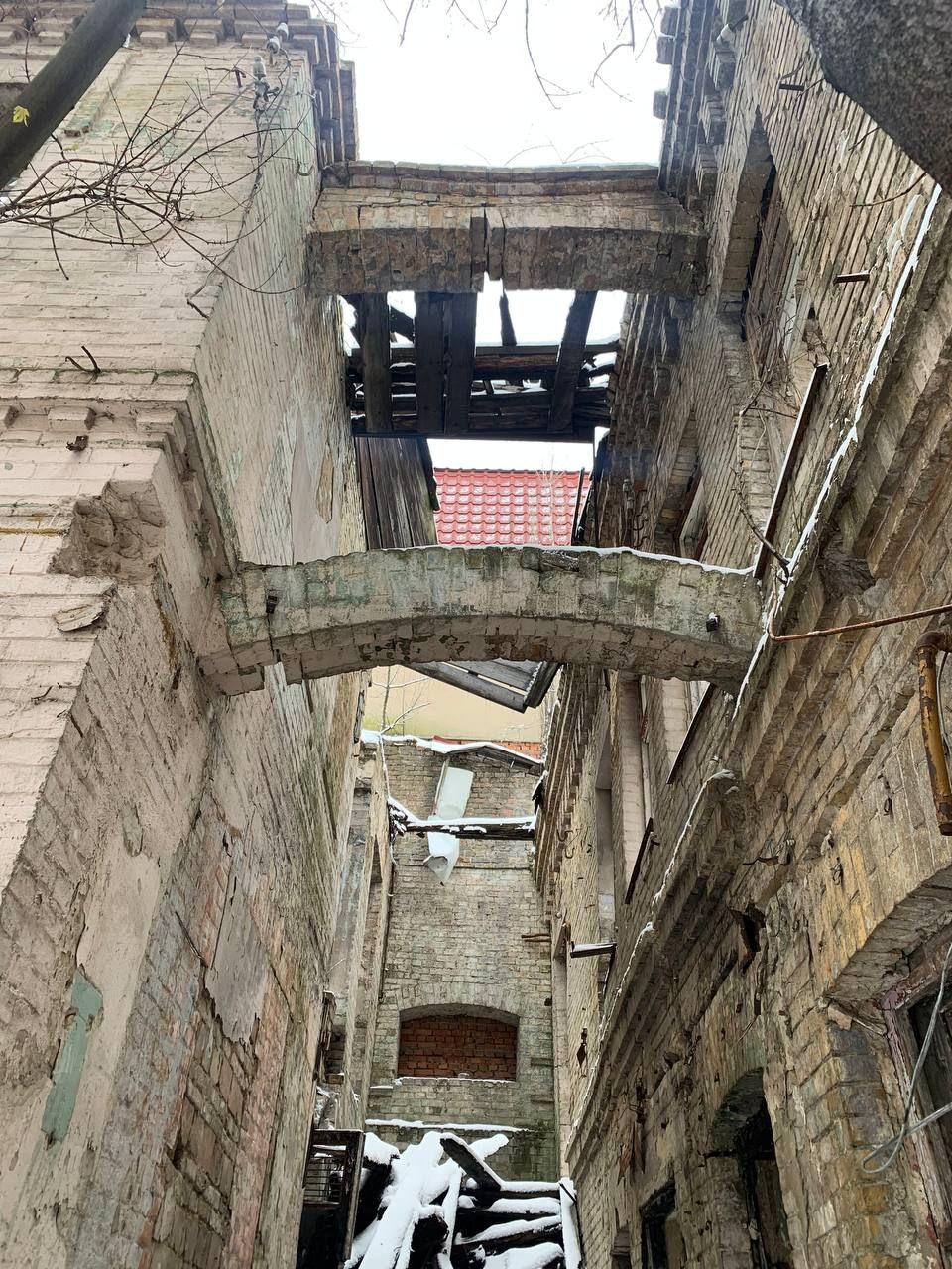 В Киеве не очень заинтересованы в сохранении старых построек.