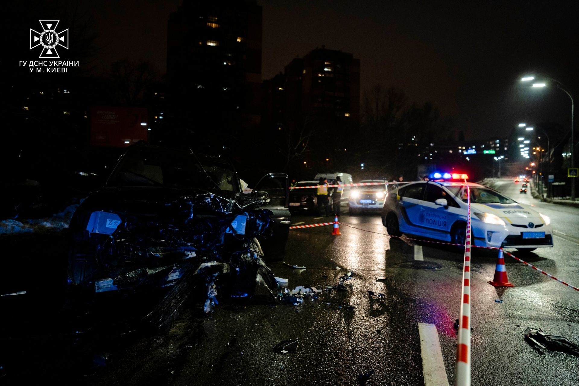 У Києві п'яний водій Toyota Land Cruiser влаштував ДТП – двоє людей загинуло (фото) 1