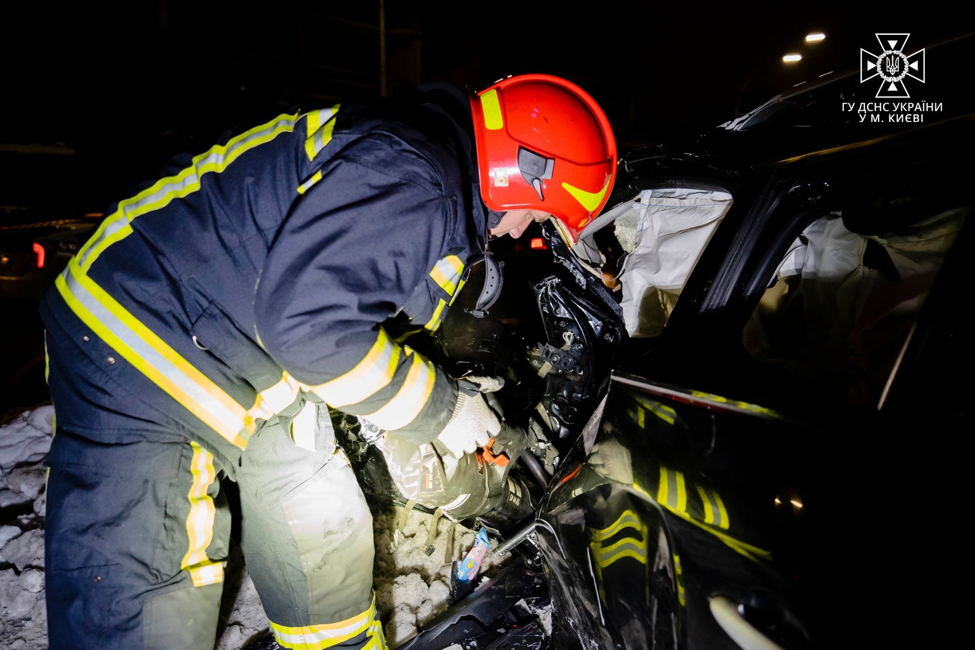 У Києві п'яний водій Toyota Land Cruiser влаштував ДТП – двоє людей загинуло (фото) 2