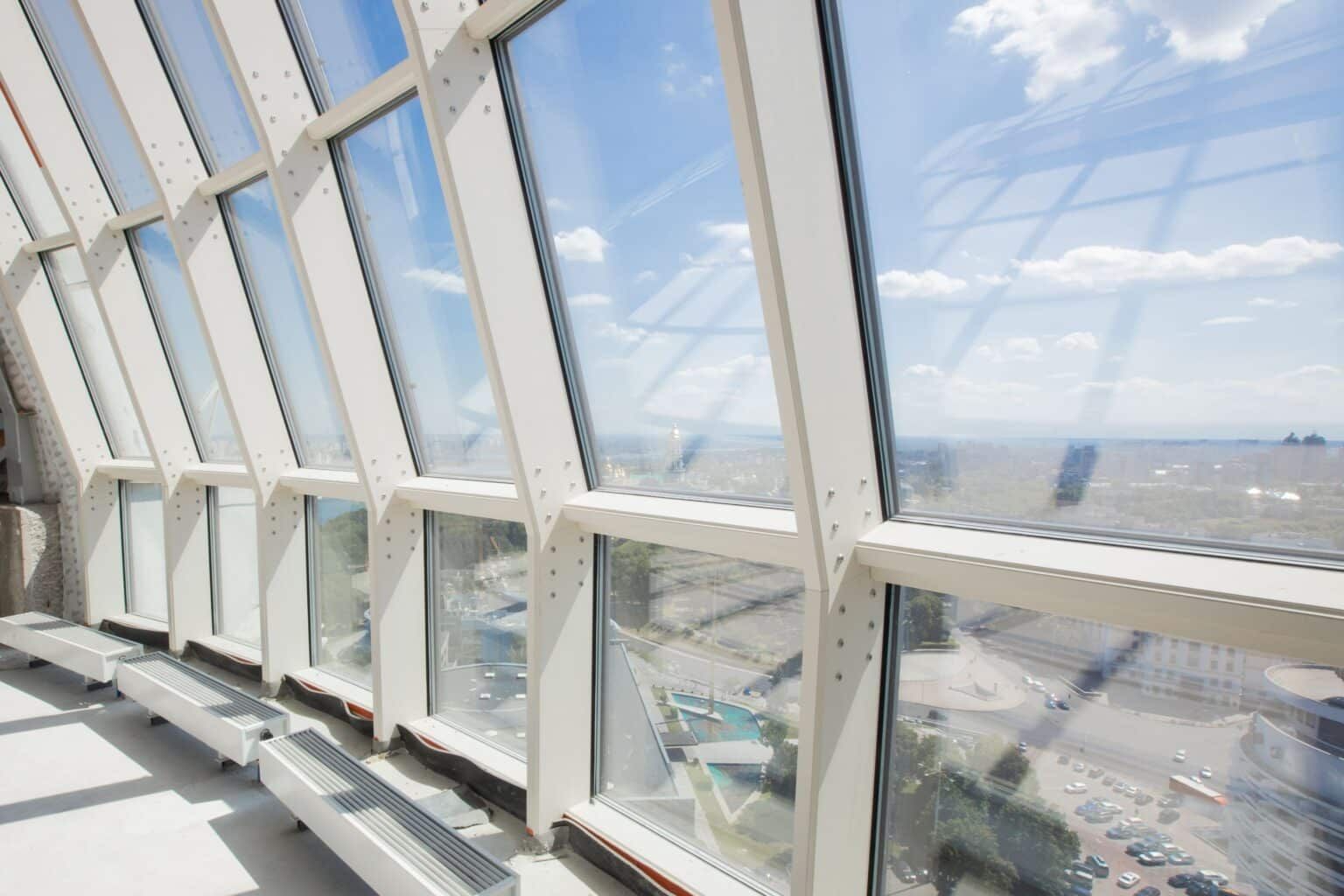 Окна панорамные, а значит, вид будет просто шикарным Окна панорамные, а значит, вид будет просто шикарным