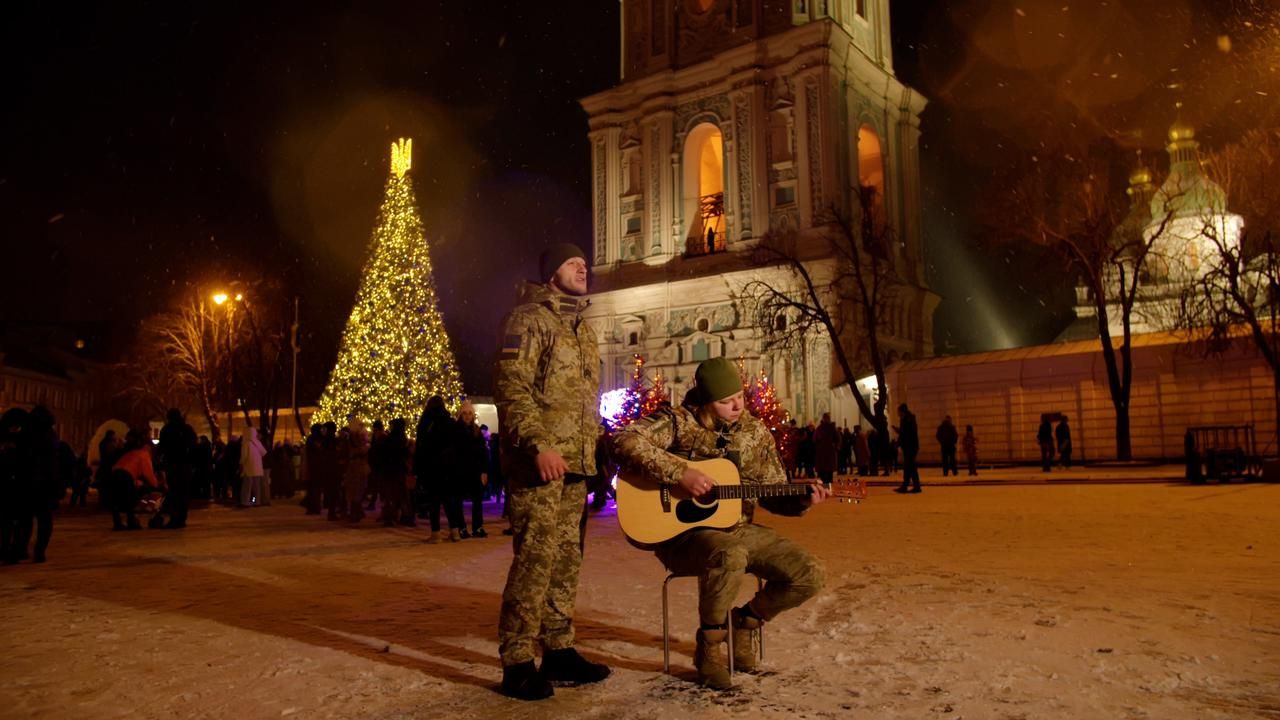 Алексей - бывший преподаватель музыкального искусства