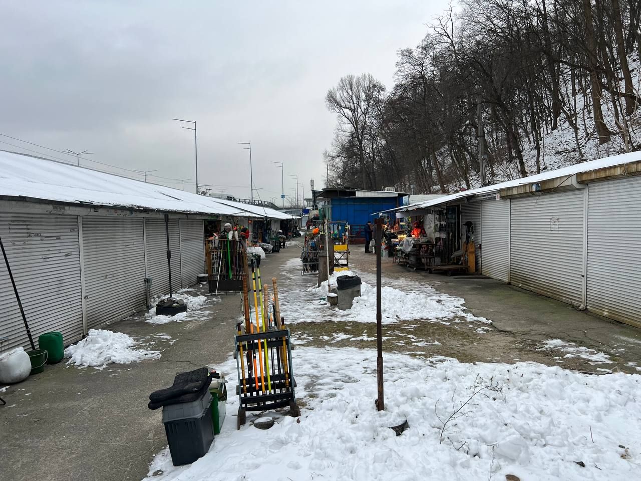 На ринку закрито приблизно три чверті яток