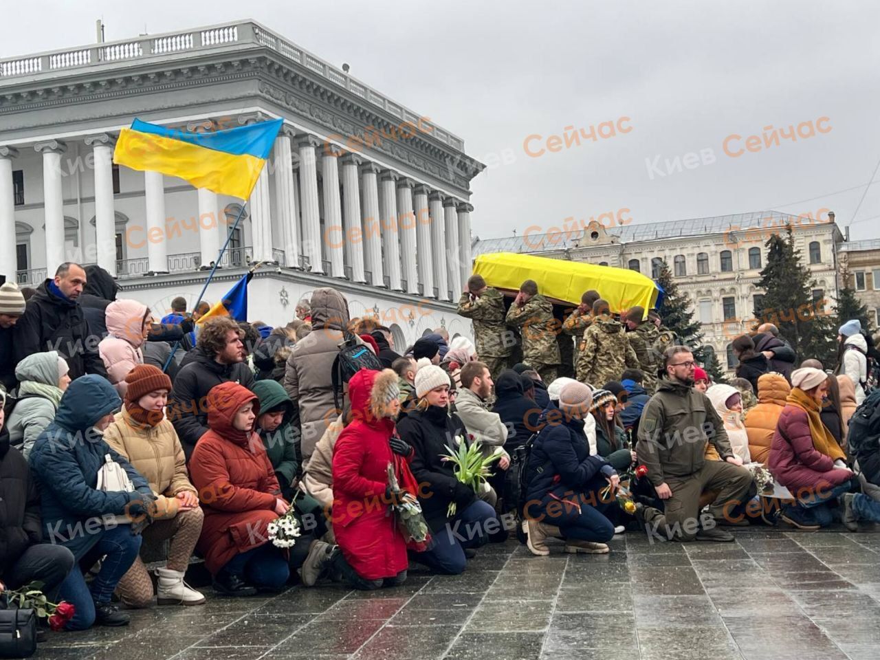 В Киеве простились с поэтом Максимом "Далее" Кривцовым, погибшим на войне - фото 5