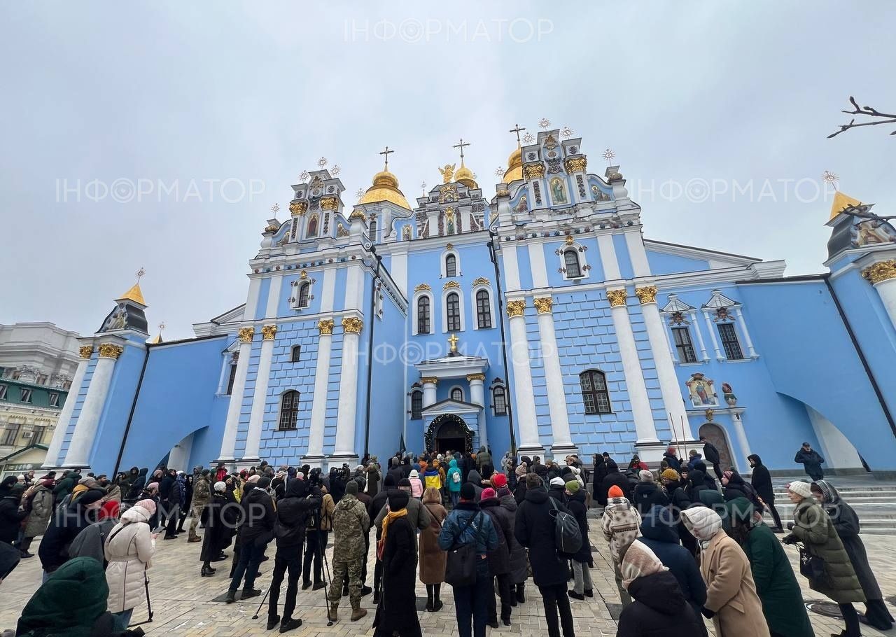 В Киеве простились с поэтом Максимом "Далее" Кривцовым, погибшим на войне - фото 2