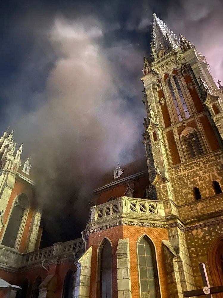 Кабмин просят передать костел, горевший в 2021 году, католической общине Киева: какие проблемы 2