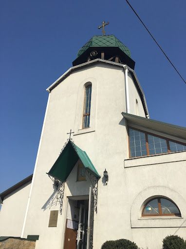 В 2005 году было начато строительство церкви.