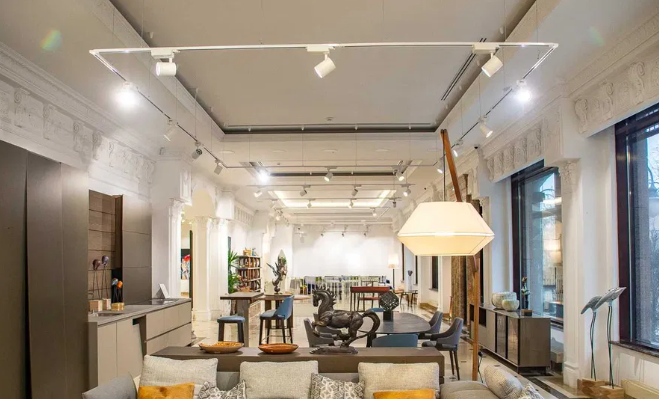 Так виглядає інтер'єр всередині арт-простору сьогодні Так виглядає інтер'єр всередині арт-простору сьогодні