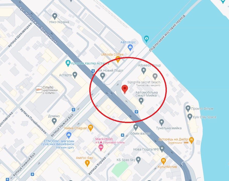 Ділянка знаходиться у зручному місці. Скін з гугл карти.