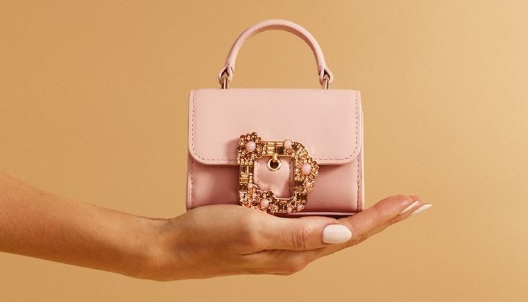 Классика - это то, что не выходить из моды никогда.