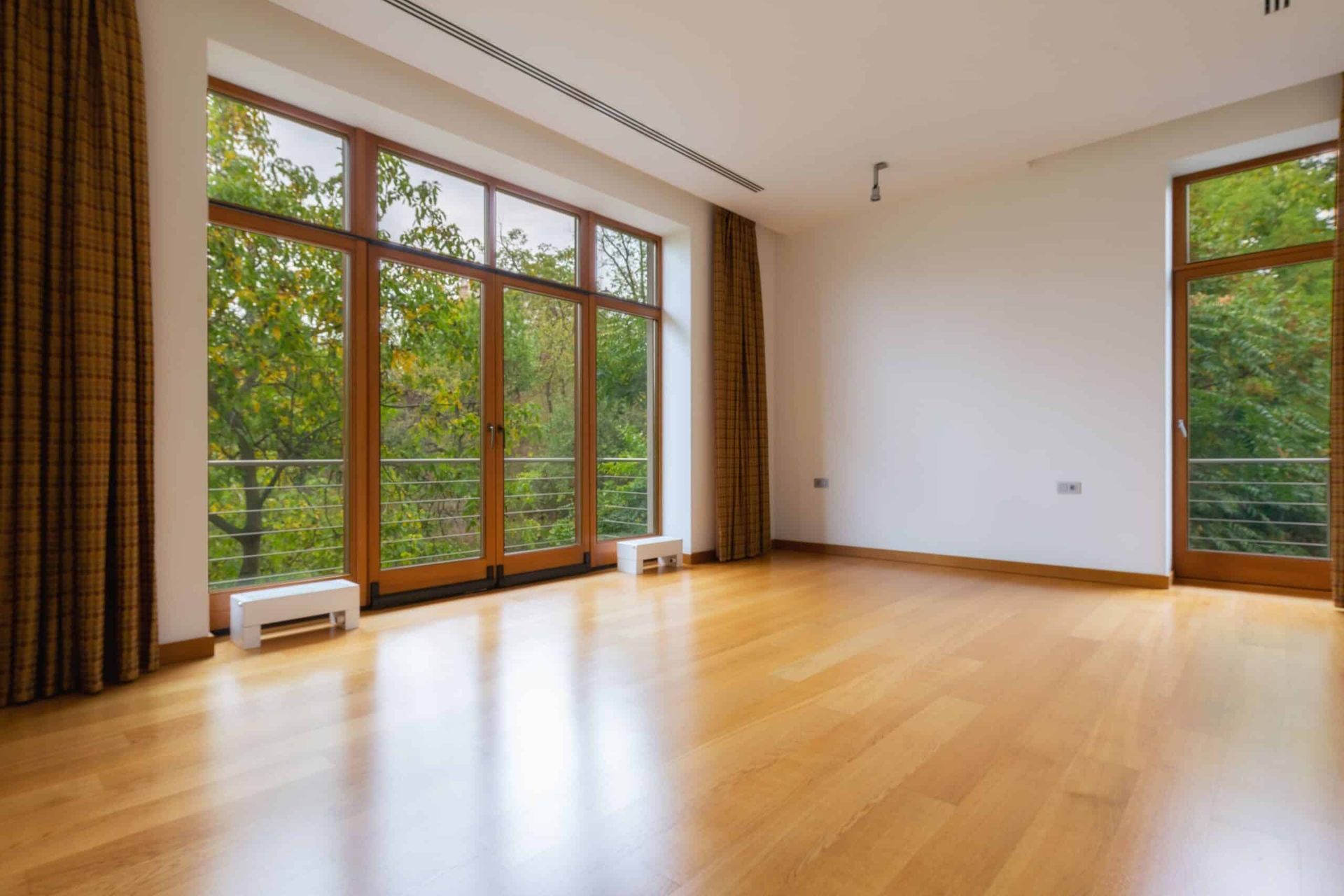 В некоторых комнатах создается впечатление пребывания в спортзале. Фото luxgreat.estate В некоторых комнатах создается впечатление пребывания в спортзале. Фото luxgreat.estate