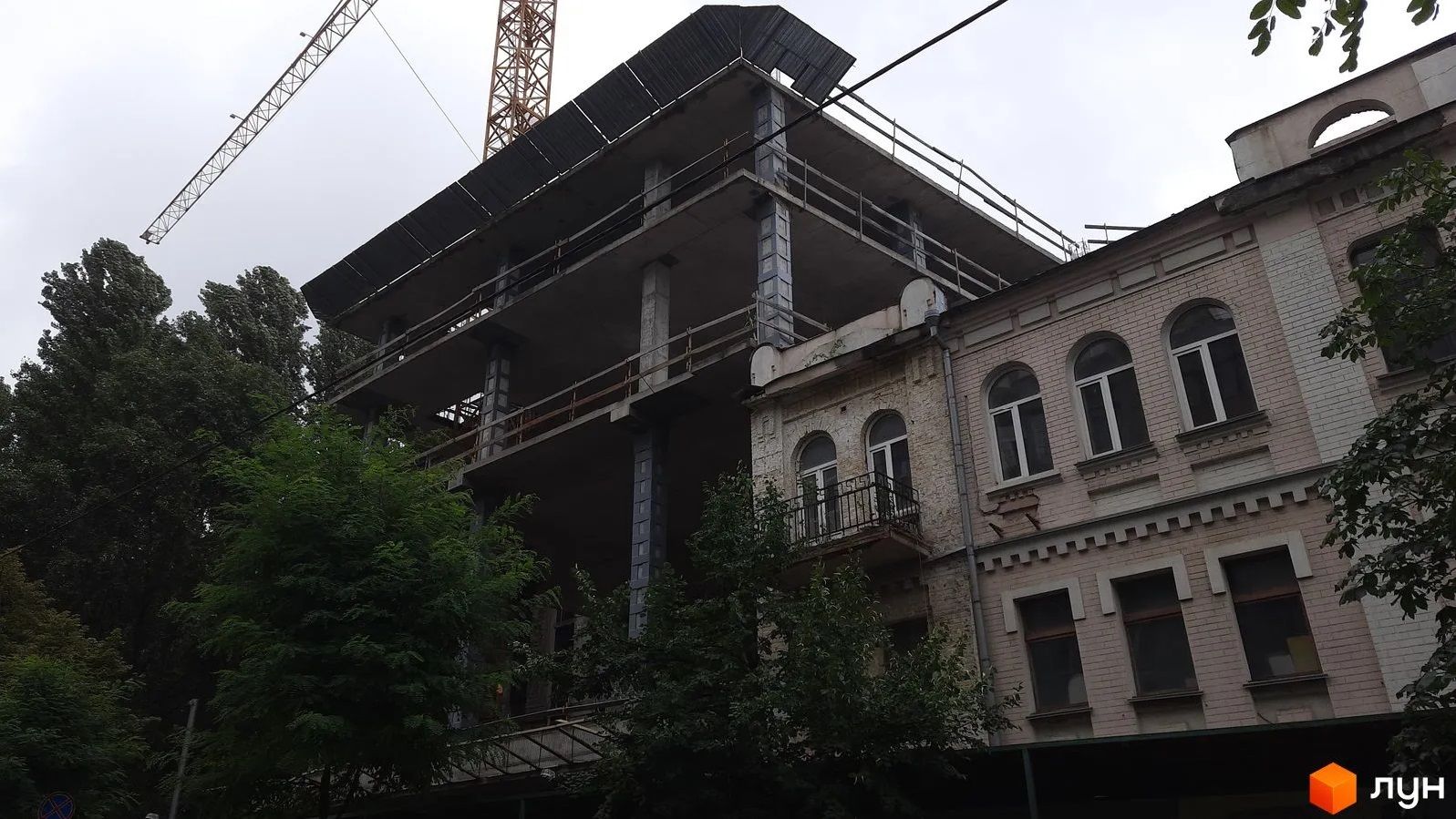 Так виглядала забудова торік влітку. Фото - сайт Лун