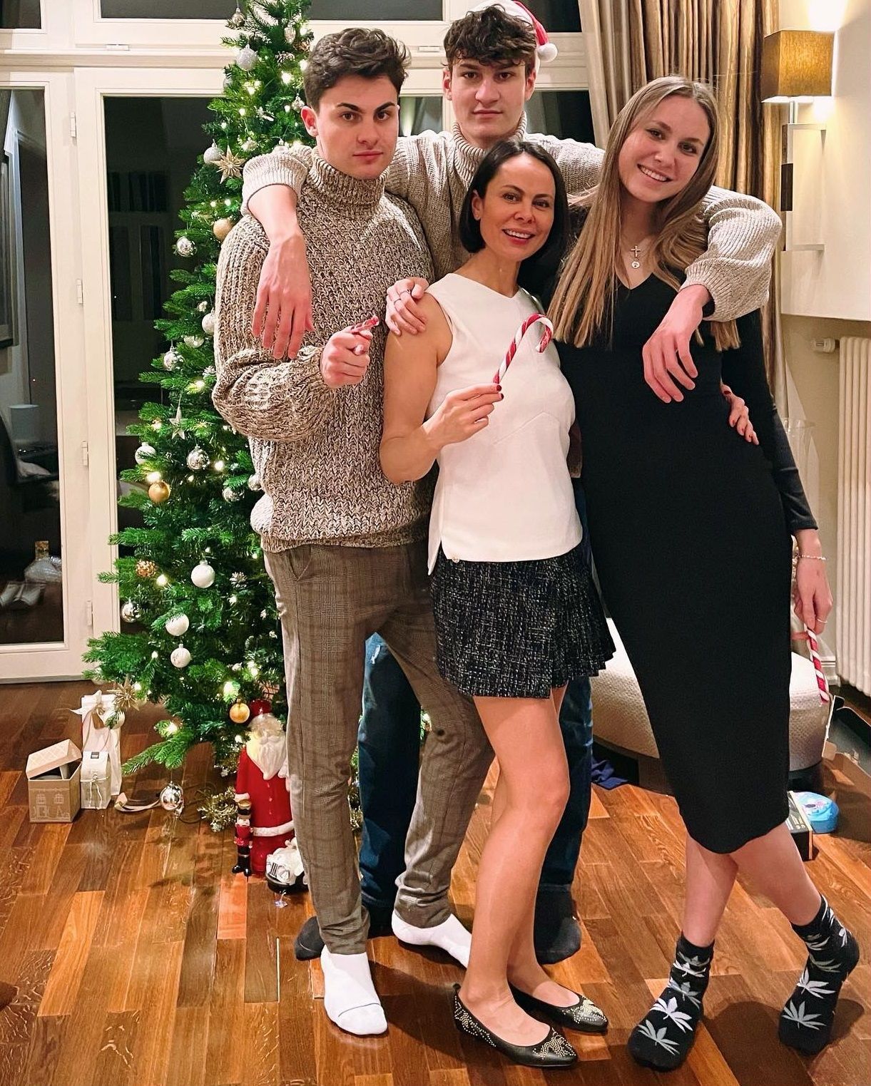 Наталья Егорова с детьми Наталья Егорова с детьми