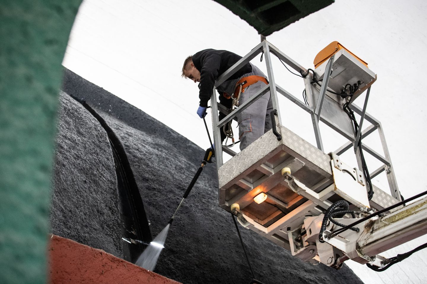 В прошлом году в залах для прощания сделали косметический ремонт.