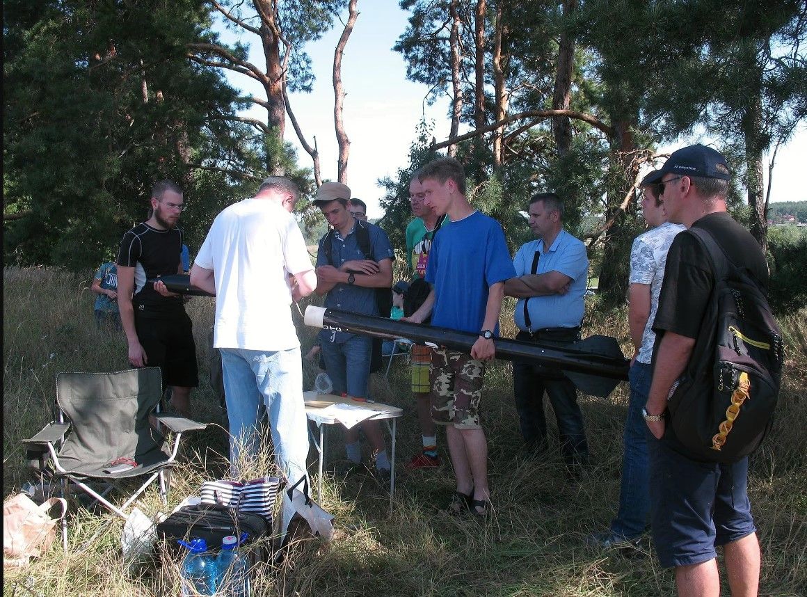 Студенты на запуске ракеты в 2019 году под Киевом