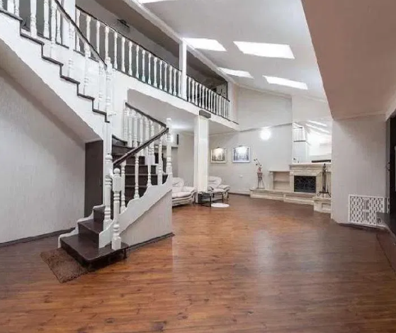 Один із залів на другому рівні пентхаусу