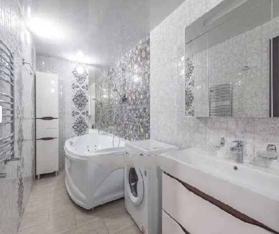 Але зрештою у деяких приміщеннях кольорова гамма і дизайнерські рішення виглядають дивно