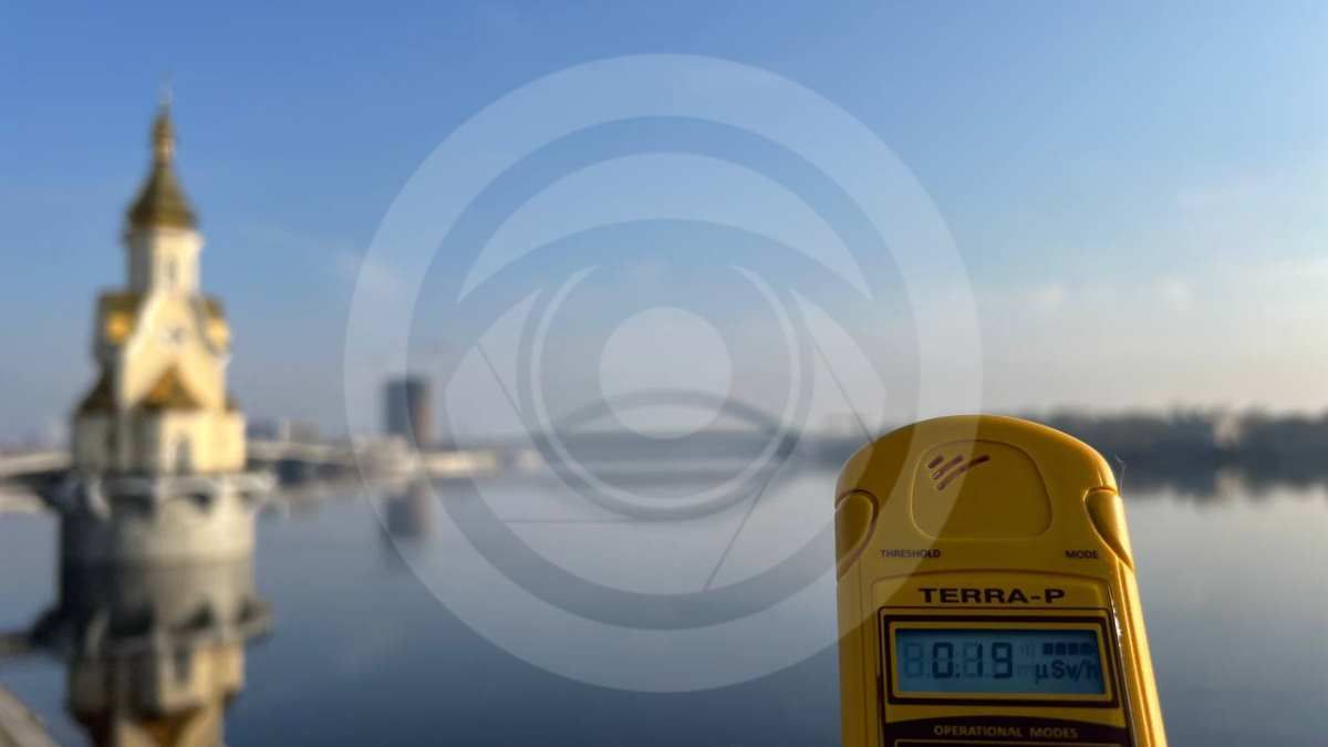 А от показники біля "водного" храму на Подолі - чи не найвищі А от показники біля "водного" храму на Подолі - чи не найвищі