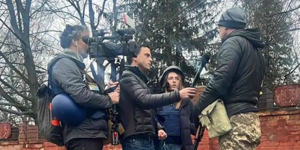 Александра Кувшинова работала как фиксер для американского вещателя. Фото - businessinsider.com