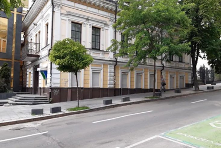 Помещение по улице Софиевской в ​​Киеве выставляли на торги. Фото - Prozorro.Sale