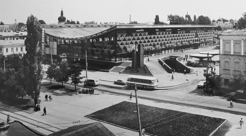 Ринок, який збудували у 1980 році, потребує ремонту. 