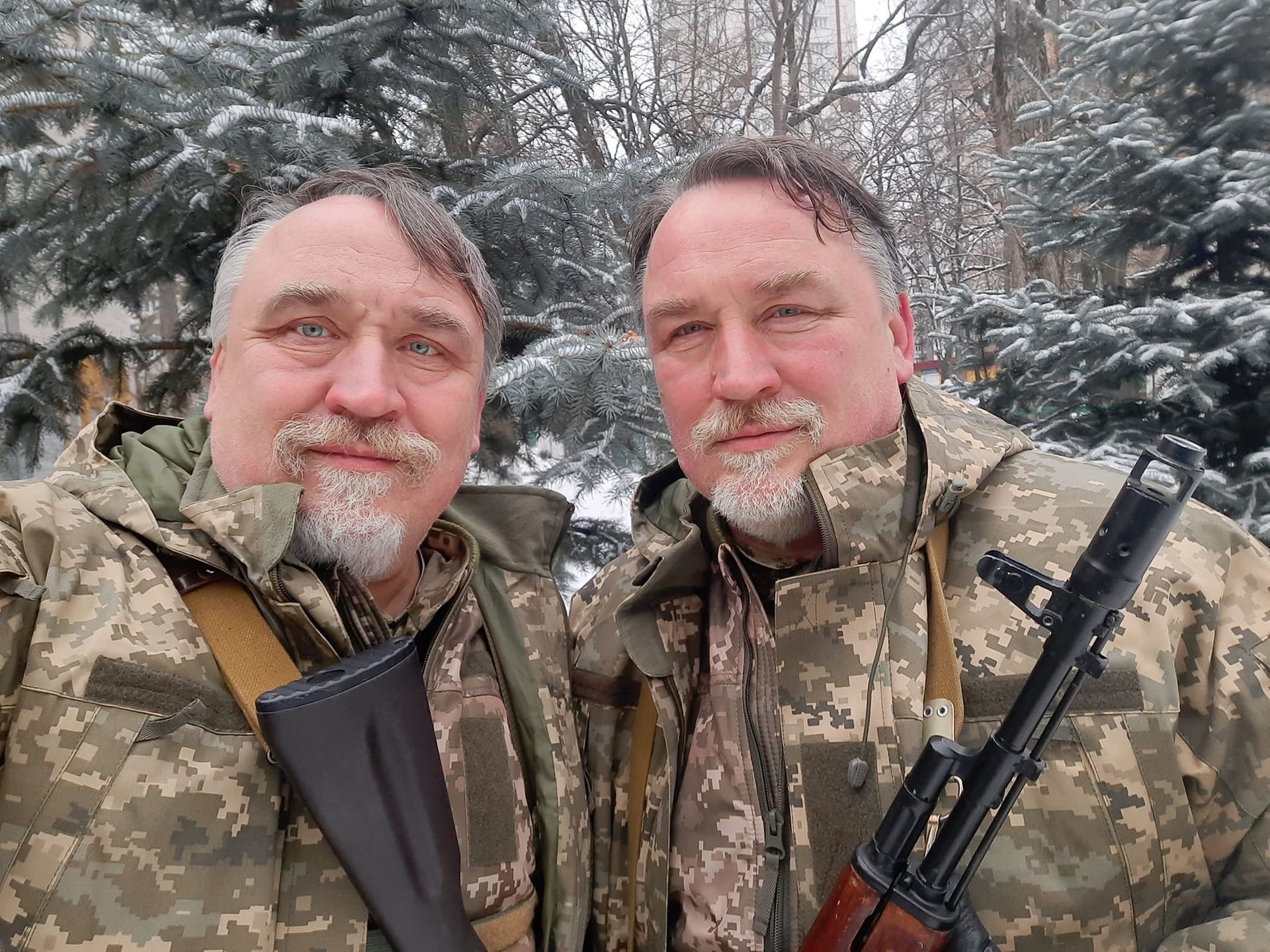 Брати Капранови під час захисту України