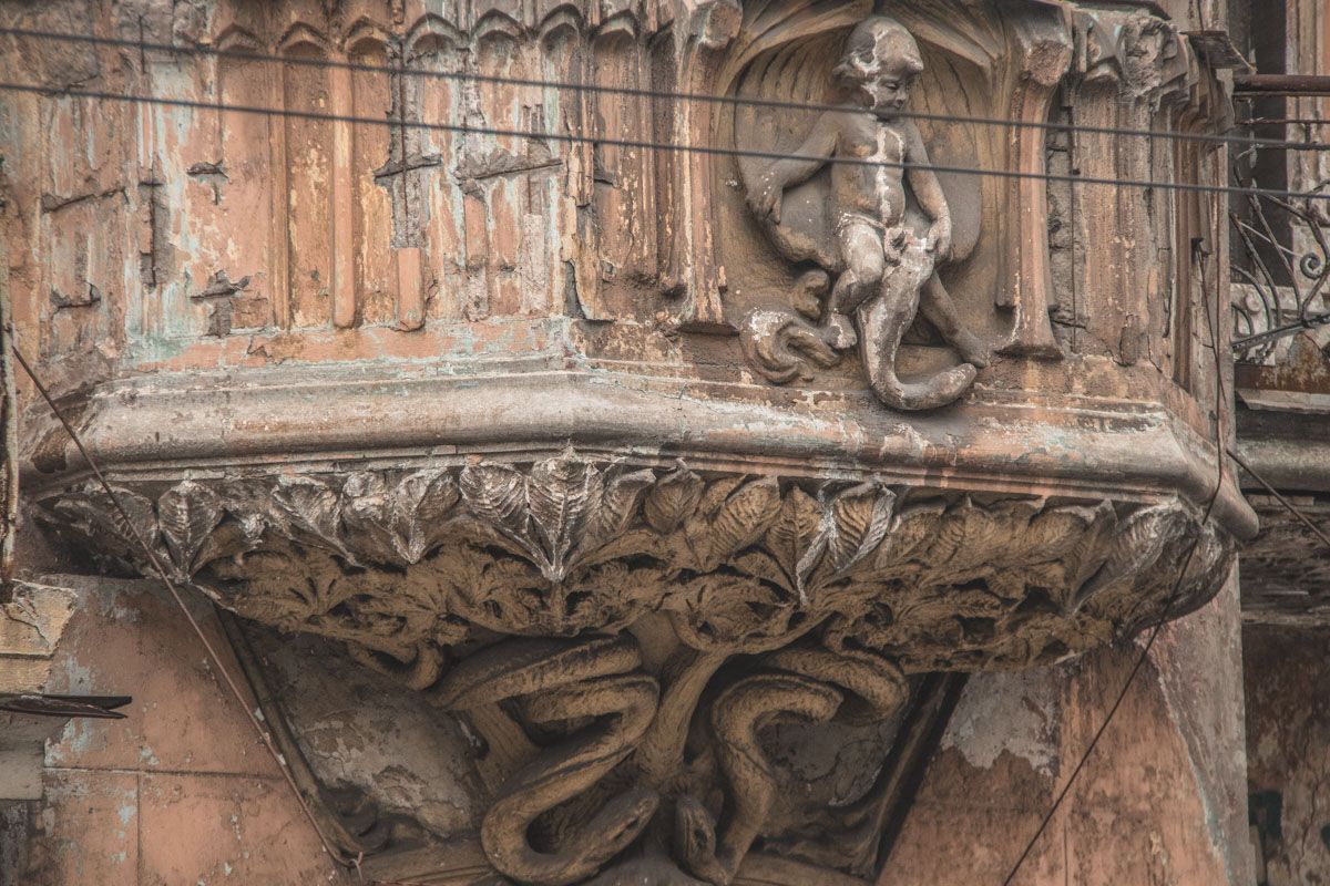 Коли закінчиться реставрація Будинку зі зміями на вулиці Великій Житомирській у Києві 6