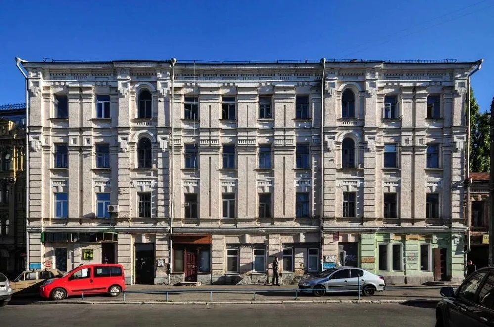 Один з будинків садиби Дмітрієва.