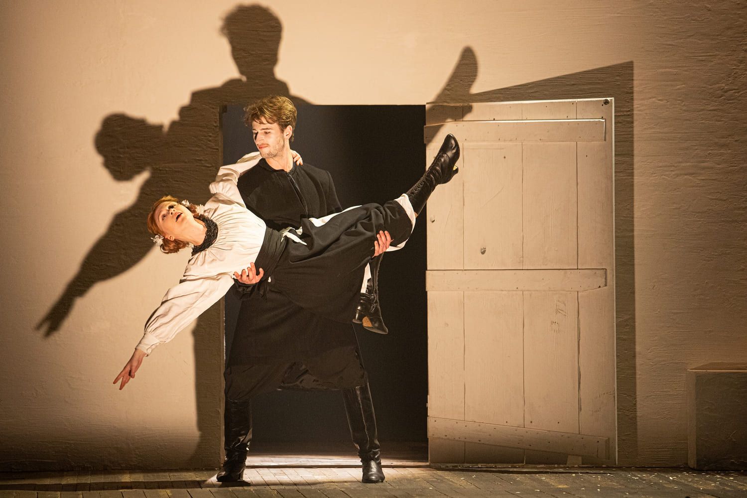 Фрагмент спектакля "Конотопская ведьма"