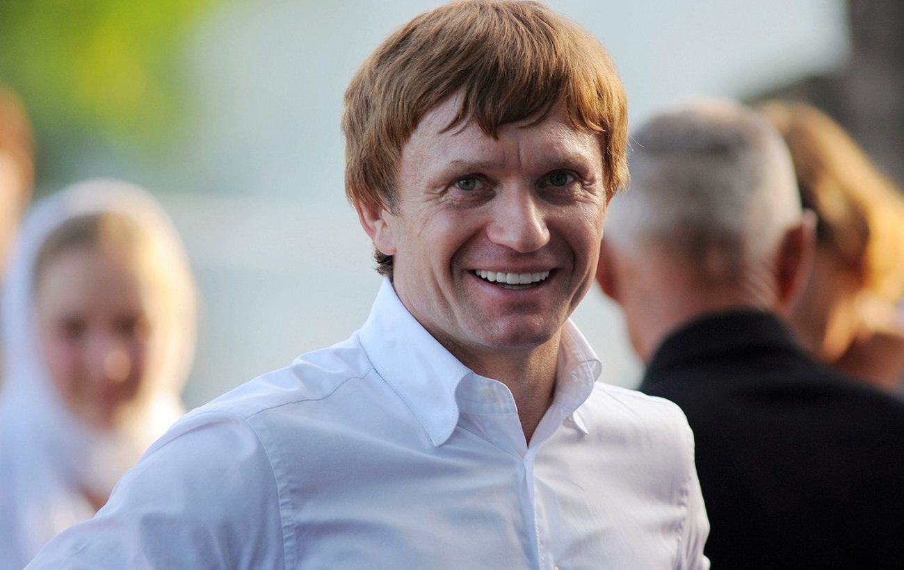 Нардеп Степан Івахів може мати відношення до компанії-власниці землі в Протасовому яру. Нардеп Степан Івахів може мати відношення до компанії-власниці землі в Протасовому яру.