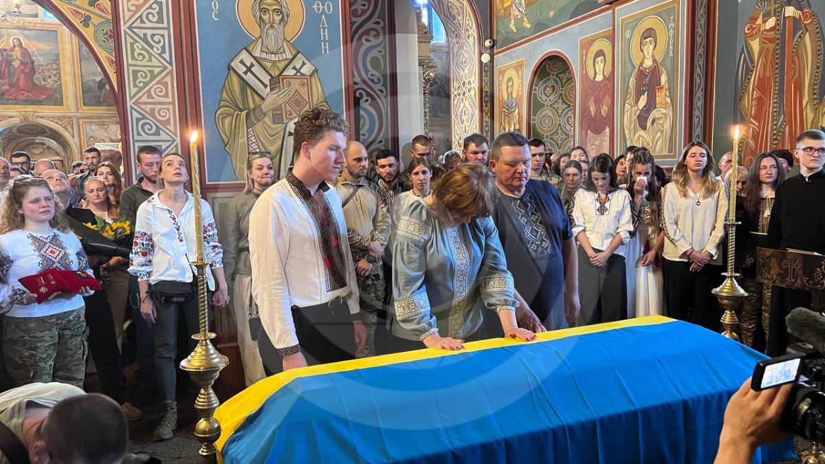 Церемонія прощання з "Чекою"