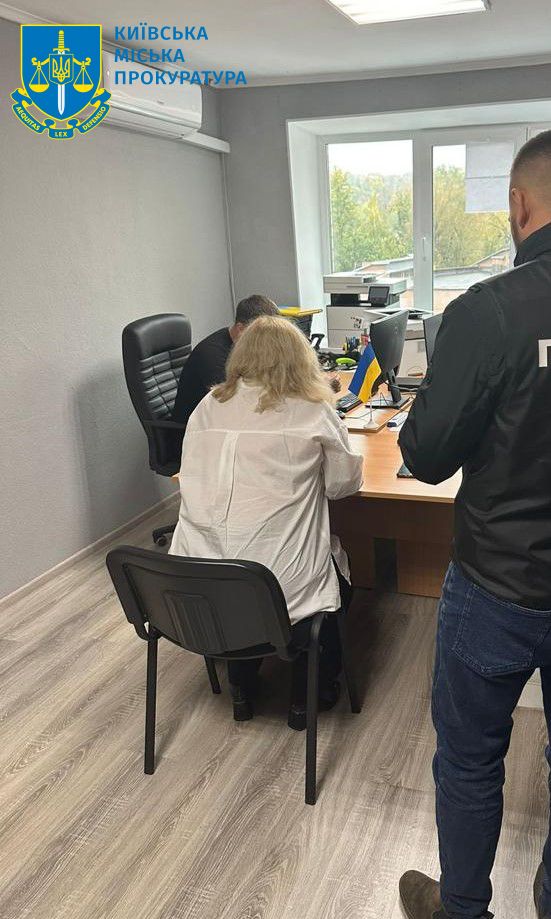 В Киеве будут судить чиновницу, которая недосмотрела за акустическими системами на 2,7 миллиона гривен 1