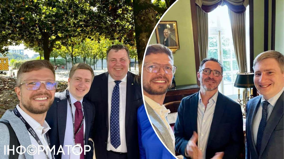 Владимир Бондаренко и Владимир Бугров (на левой фотографии крайнее справа) были единственными участниками мероприятия в галстуках, что немного делало их похожими то ли на мормонов, то ли на советских инженеров